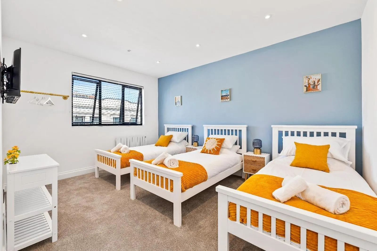 Spectacular 3-Bed Apt With Sea View, Terrace & Balcony At Central Brighton