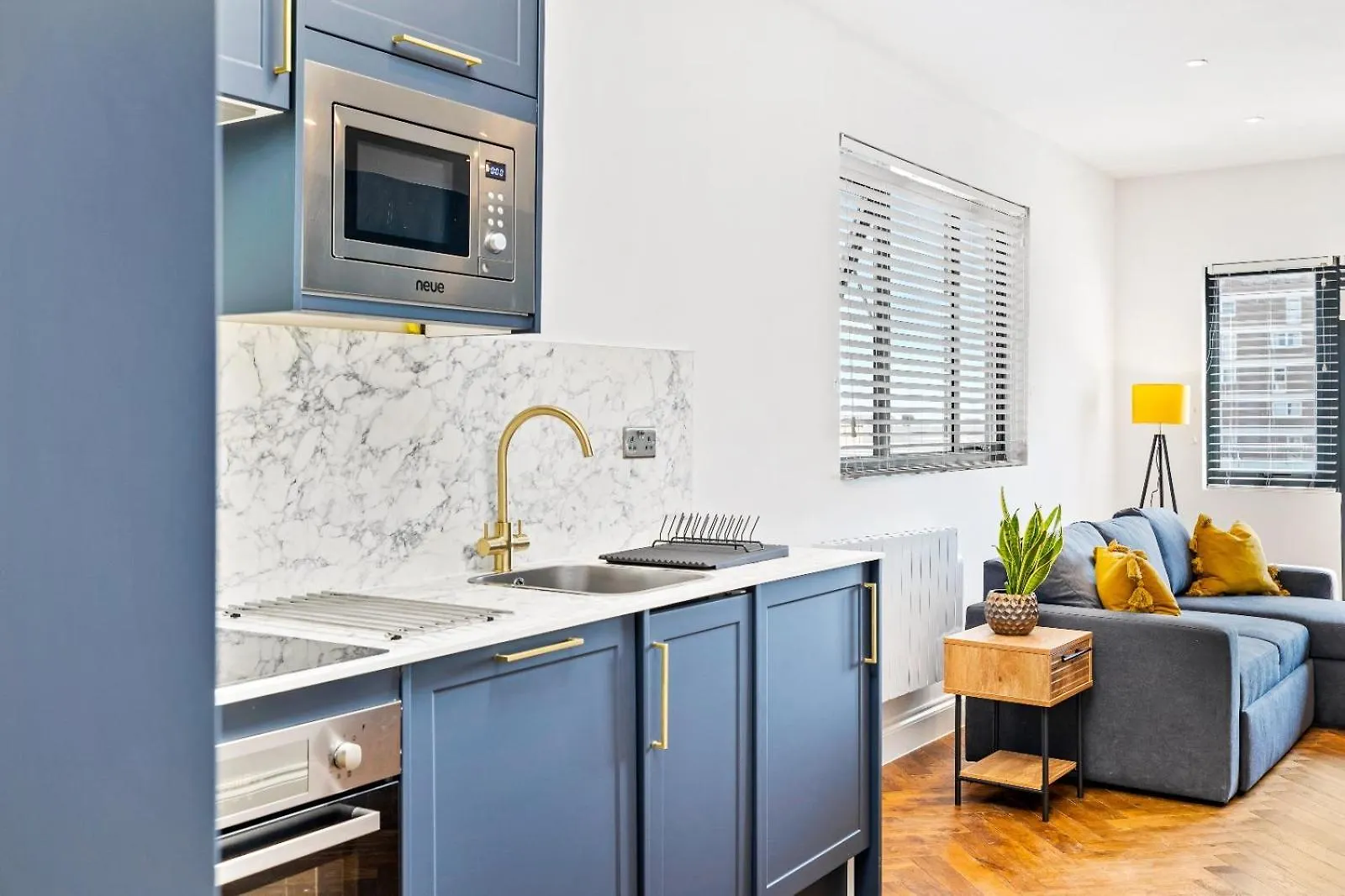Apartment Spectacular 3-Bed Apt With Sea View, Terrace & Balcony At Central Brighton